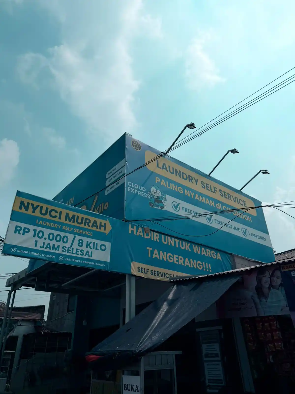 Laundry Self Service Cipondoh tampak depan