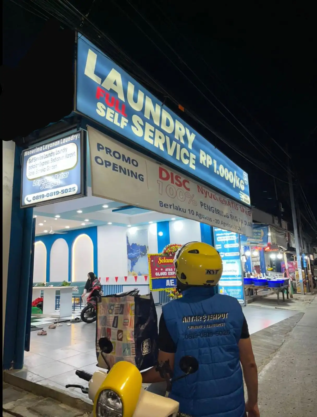 Washbar Plus Petamburan tampak depan